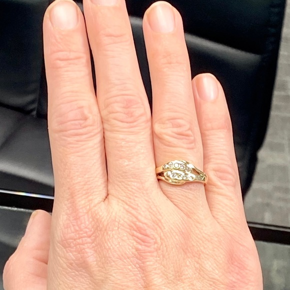 10k Yellow Gold 0.75 Carat Diamond Swirl Dome Band Ring - Picture 8 of 12